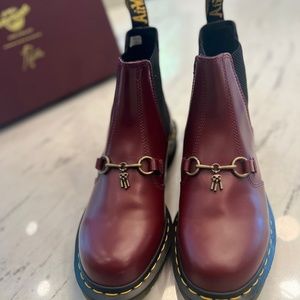 Dr. Martens 2976 Needles limited in Cherry Red